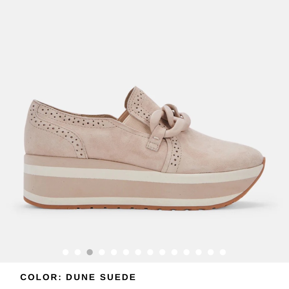 NEW never worn Dolce Vita Jhenee sneakers. Size 9